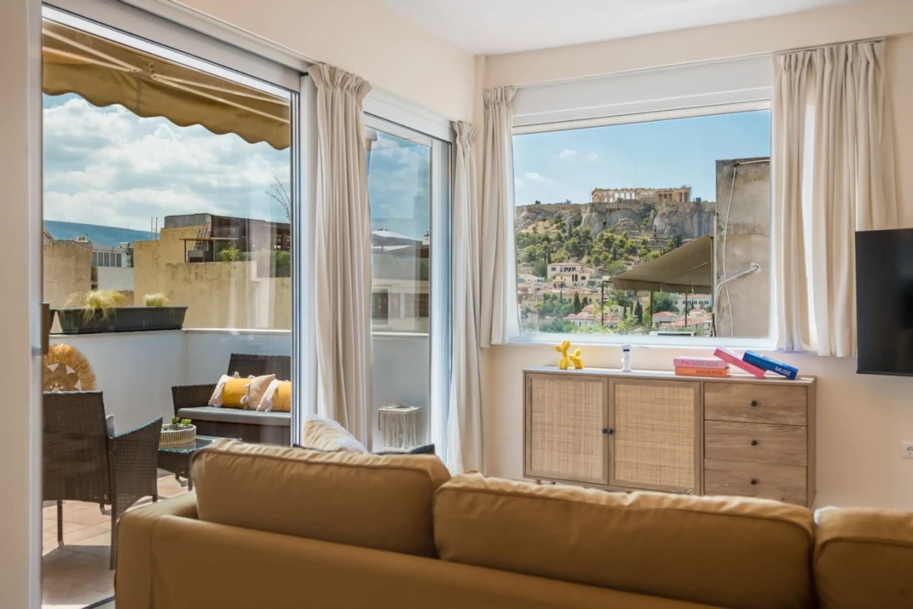 Sea Breeze Suite with Jacuzzi